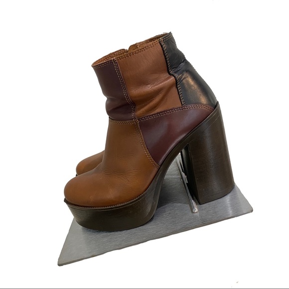 Steve Madden Shoes - Steve Madden RETRO Chunky “Gara” Leather Bootie 8